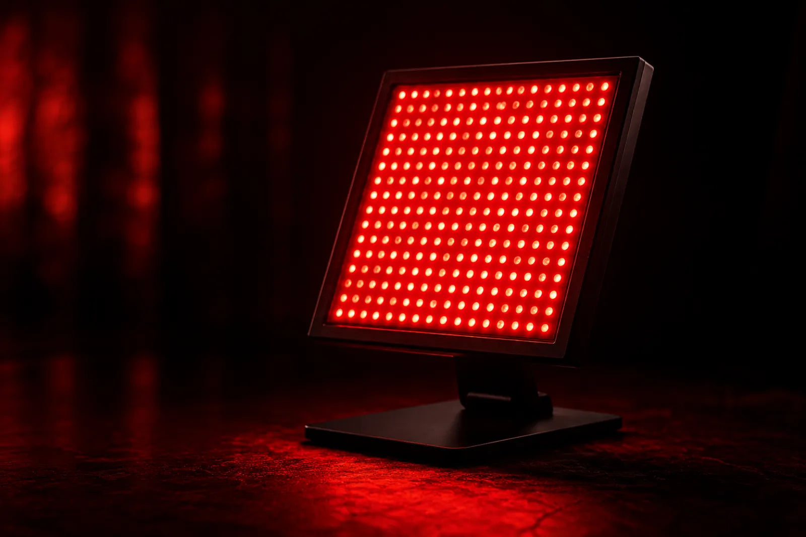 Lumovex Pro Panel 540 red light therapy panel glowing red, how to choose a red light therapy device